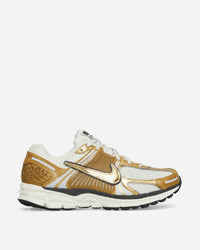 Nike Wmns Nike Zoom Vomero 5 Gld Photon Dust/Metallic Gold Sneakers Low HF7723-001